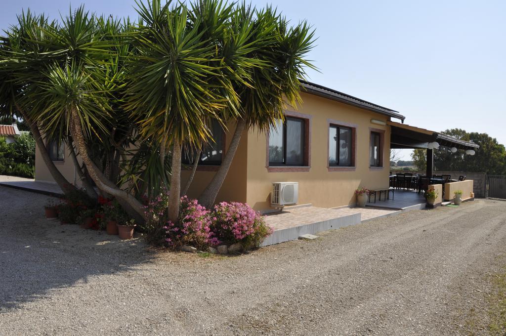 Agriturismo Sechi Campanedda エクステリア 写真