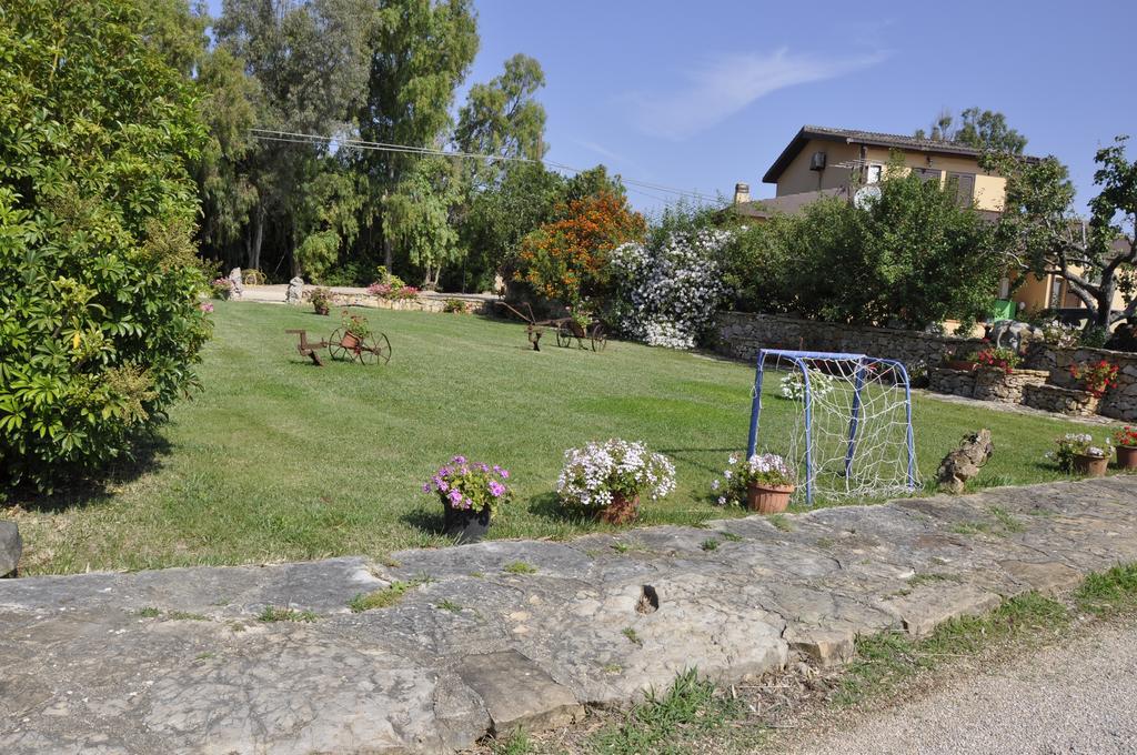 Agriturismo Sechi Campanedda エクステリア 写真